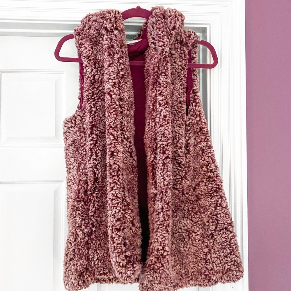 alterd state fuzzy vest